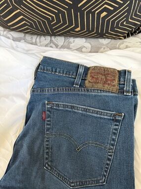 Levi's Blue Denim Jeans with Red Tab and Leather Patch